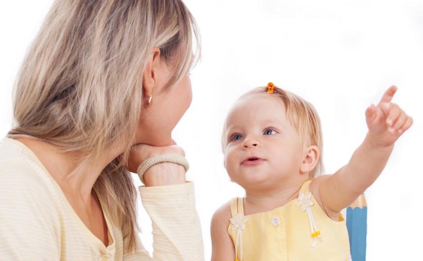 Sviluppo del linguaggio del bambino: 12 strategie e consigli utili