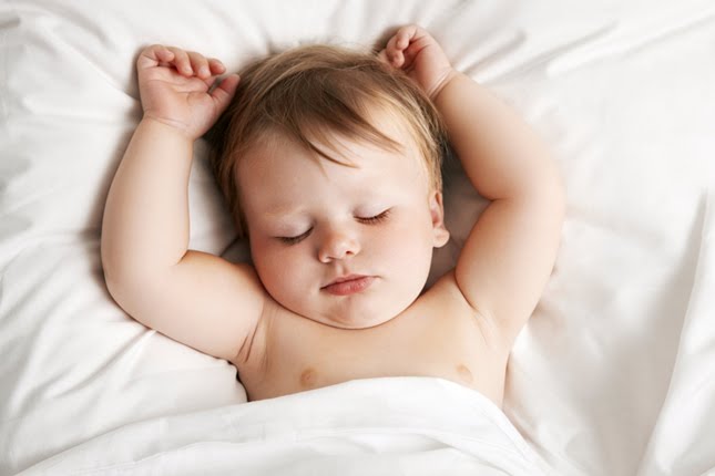 Il sonno dei bambini dura tutta la notte? Uno stereotipo ingannevole