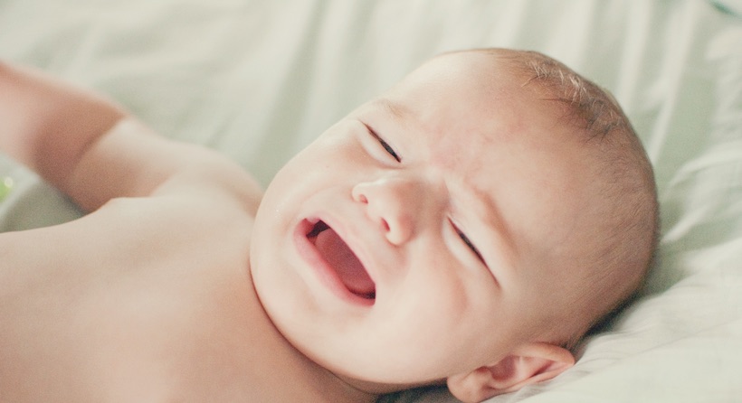 Pericoloso lasciar piangere i neonati
